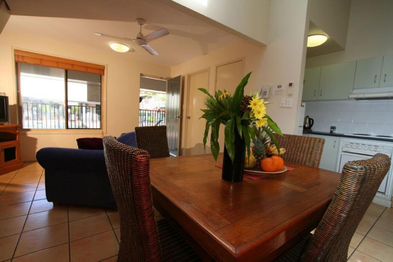 Byron Central Apartments Byron Bay Exteriör bild