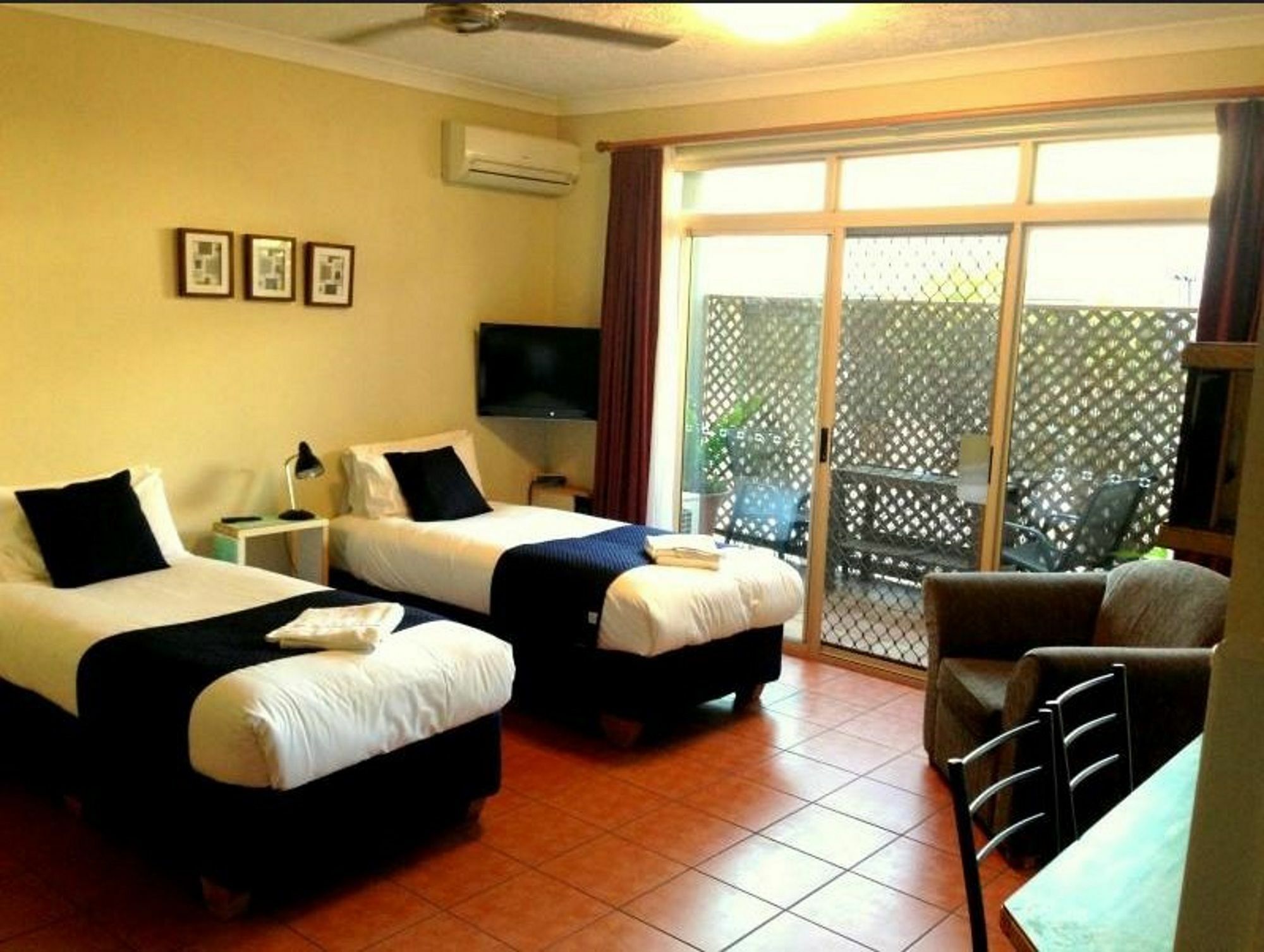 Byron Central Apartments Byron Bay Exteriör bild
